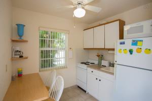 Charming Studio Inlet 150 1, Always Much Less Than Airbnb 16528545!! West Palm Beach Exterior photo